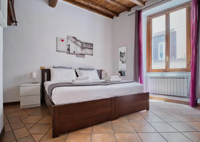 2 Bdr Balestrari Palace close to Campo dei Fiori Piazza Navona Piazza Venezia